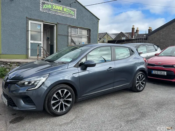 Renault Clio Hatchback, Petrol, 2022, Grey