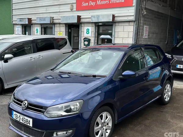 Volkswagen Polo Hatchback, Petrol, 2013, Blue