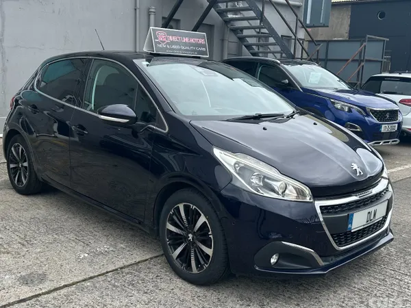 Peugeot 208 Hatchback, Petrol, 2016, Blue