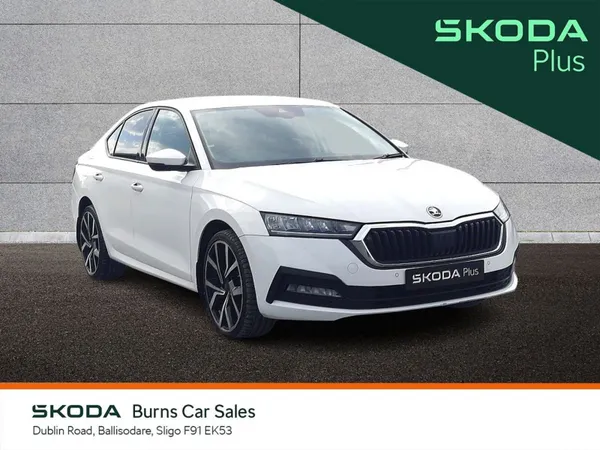 Skoda Octavia Saloon, Petrol Hybrid, 2024, White