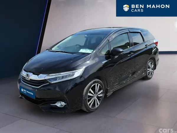 Honda Shuttle MPV, Petrol Hybrid, 2017, Black