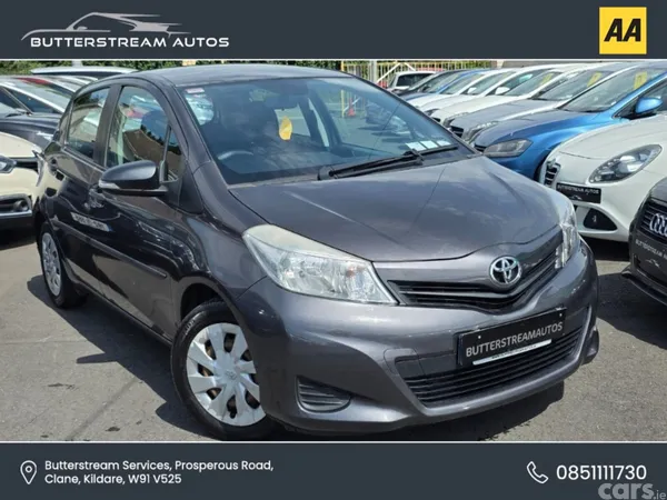 Toyota Yaris Hatchback, Petrol, 2014, Grey