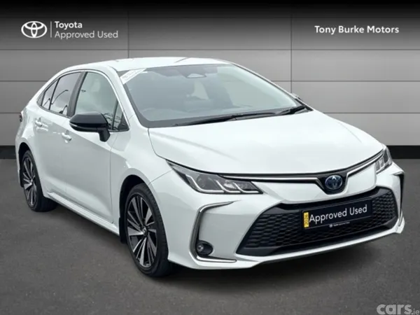 Toyota Corolla Saloon, Petrol Hybrid, 2026, Grey