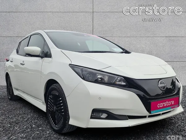Nissan Leaf Hatchback, Electric, 2023, White