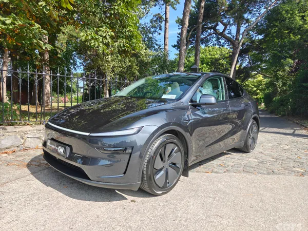 Tesla Model Y MPV, Electric, 2025, Grey