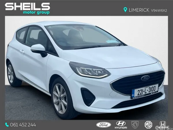 Ford Fiesta Hatchback, Petrol, 2022, White