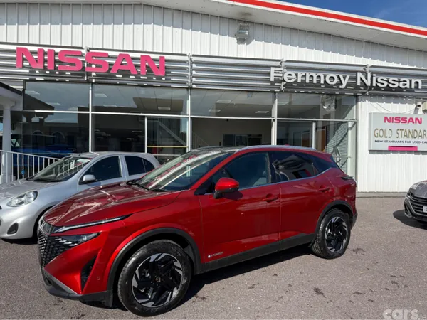 Nissan Qashqai Hatchback, Petrol Hybrid, 2026, Red