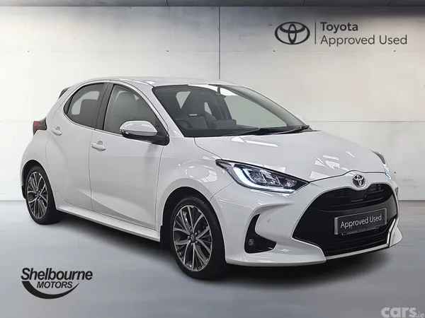 Toyota Yaris Hatchback, Petrol Hybrid, 2022, White