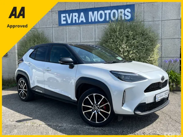 Toyota Yaris Cross SUV, Petrol Hybrid, 2023, White