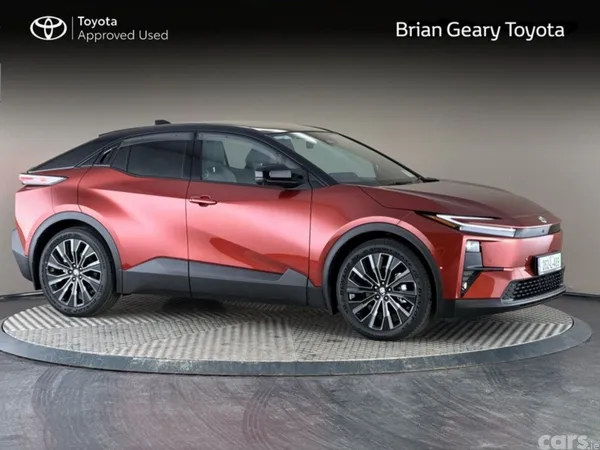Toyota C-HR Estate, Electric, 2026, Brown