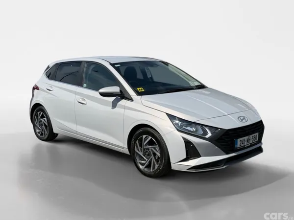Hyundai i20 Hatchback, Petrol, 2024, Grey