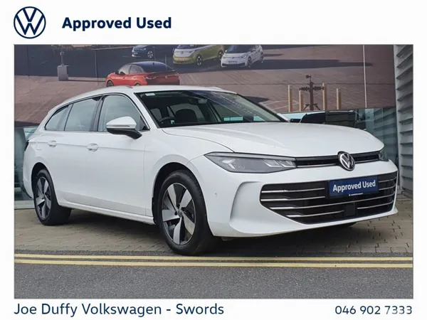 Volkswagen Passat Estate, Petrol Hybrid, 2025, White