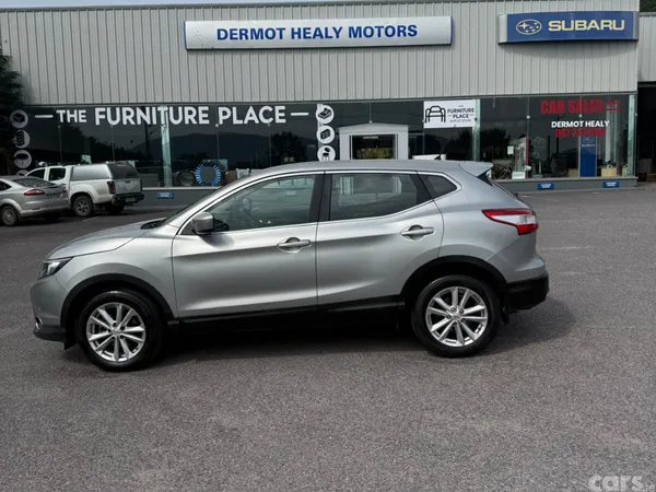 Nissan Qashqai Hatchback, Diesel, 2014, Silver