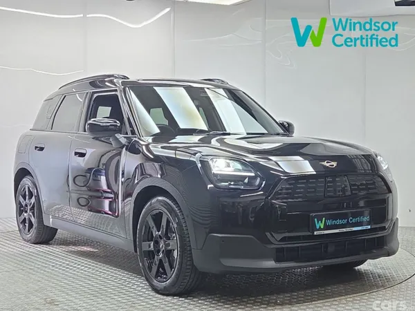 Mini Countryman SUV, Electric, 2026, Black