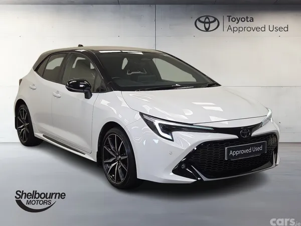 Toyota Corolla Hatchback, Petrol Hybrid, 2023, White