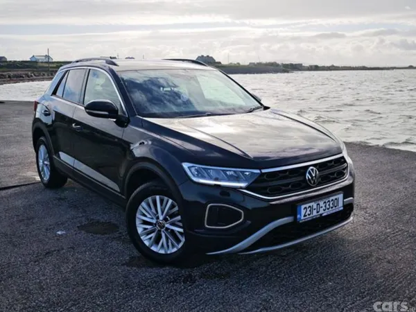 Volkswagen T-Roc Estate, Petrol, 2023, Black