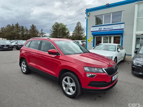 Skoda Karoq Estate, Petrol, 2020, Red