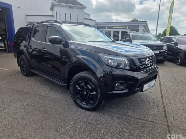 Nissan Navara Pick Up, Diesel, 2022, Black