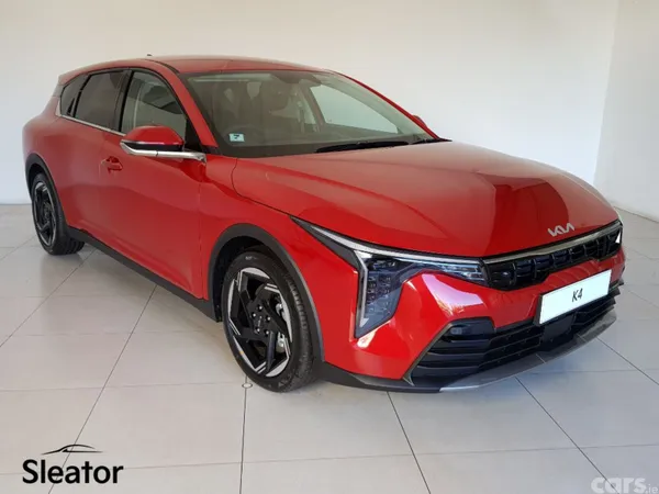 Kia K4 Hatchback, Petrol, 2026, Red