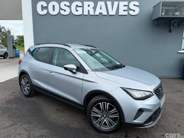SEAT Arona Hatchback, Petrol, 2022, Silver