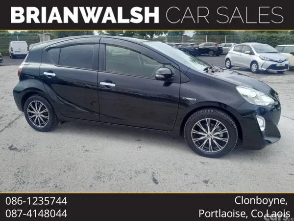 Toyota Aqua Hatchback, Petrol Hybrid, 2017, Black