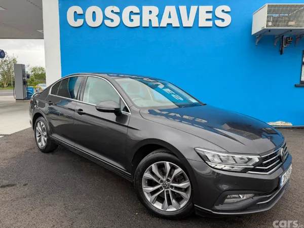 Volkswagen Passat Saloon, Diesel, 2021, Grey