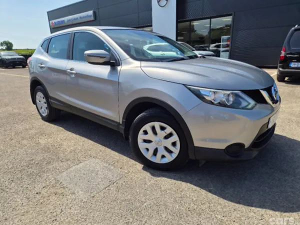 Nissan Qashqai MPV, Diesel, 2015, Silver