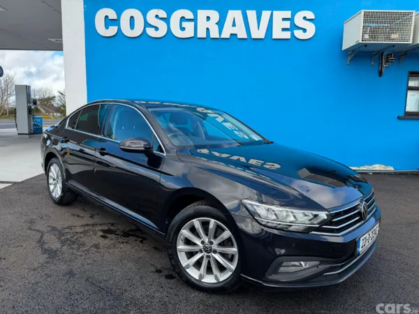 Volkswagen Passat Saloon, Diesel, 2022, Black