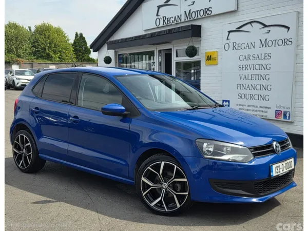 Volkswagen Polo Hatchback, Petrol, 2013, Blue