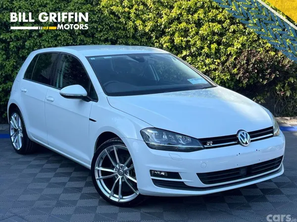 Volkswagen Golf Hatchback, Petrol, 2017, White