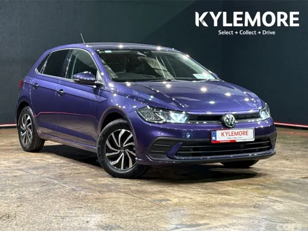 Volkswagen Polo Hatchback, Petrol, 2022, Blue