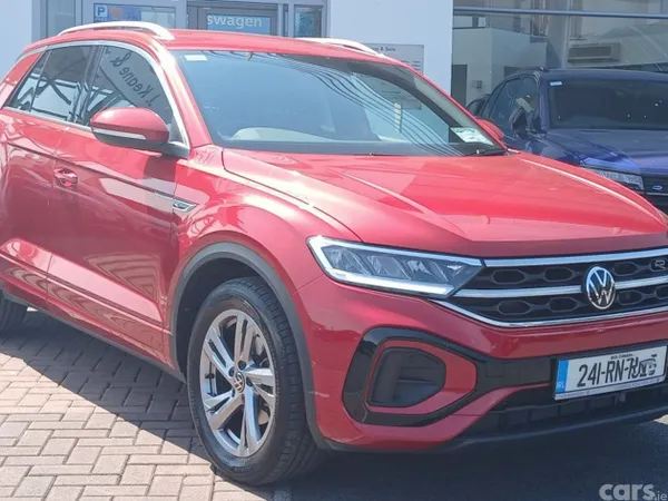 Volkswagen T-Roc SUV, Petrol, 2024, Red