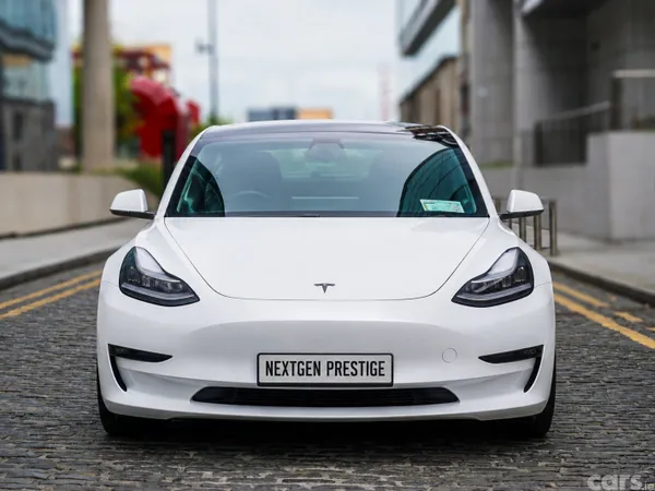 Tesla Model 3 Saloon, Electric, 2019, White