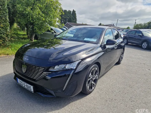 Peugeot 308 Hatchback, Petrol, 2022, Black