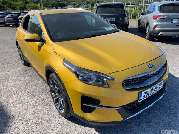Kia XCeed Hatchback, Petrol, 2020, Yellow