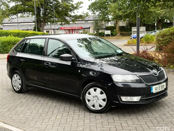 Skoda Rapid Hatchback, Diesel, 2014, Black