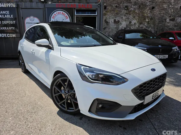 Ford Focus Hatchback, Diesel, 2022, White