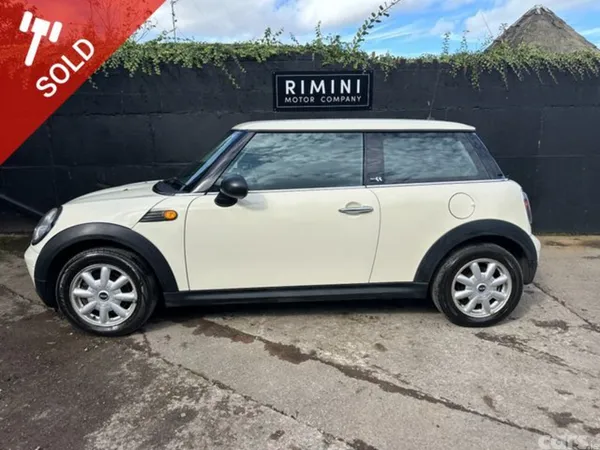 Mini Cooper Hatchback, Petrol, 2010, White