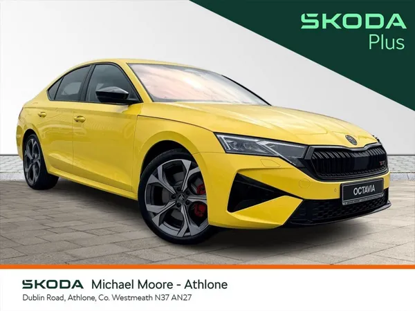 Skoda Octavia Saloon, Petrol, 2026, Yellow
