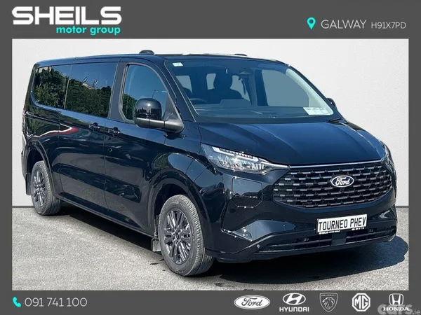 Ford Tourneo Custom MPV, Petrol Plug-in Hybrid, 2026, Black
