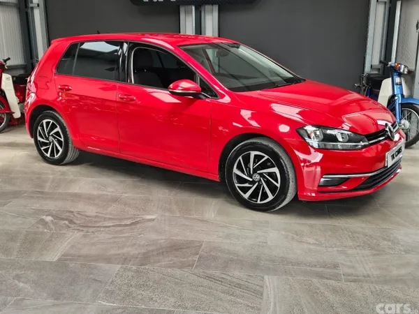 Volkswagen Golf Hatchback, Diesel, 2019, Red