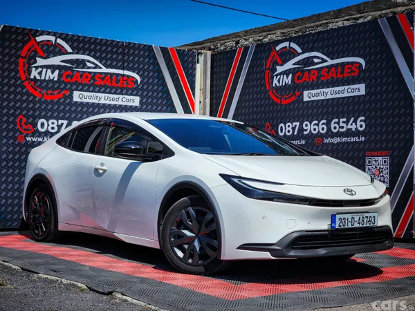 Toyota Prius Hatchback, Petrol Hybrid, 2023, White