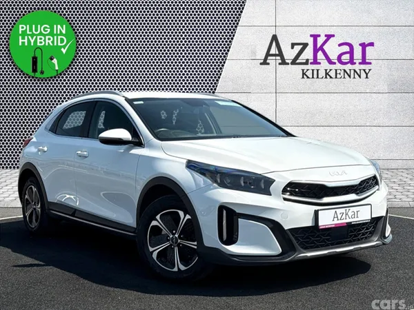 Kia XCeed Hatchback, Petrol Plug-in Hybrid, 2023, White