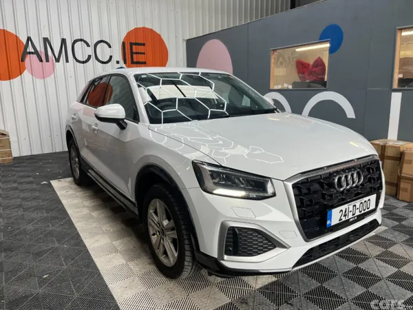 Audi Q2 SUV, Petrol, 2024, White
