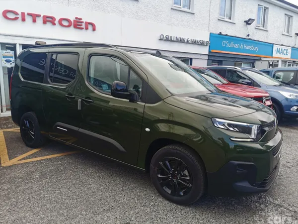 Citroen Berlingo Multispace MPV, Diesel, 2025, Green