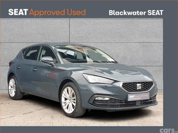 SEAT Leon Hatchback, Diesel, 2025, Blue