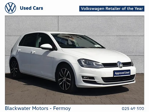 Volkswagen Golf Hatchback, Petrol, 2017, White