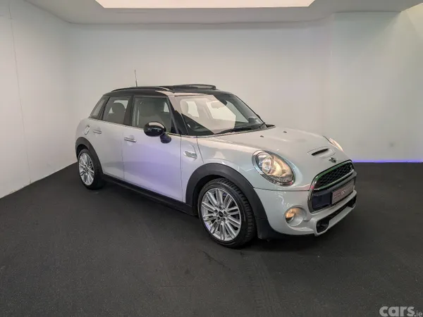 Mini Cooper Estate/Jeep, Diesel, 2015, Silver