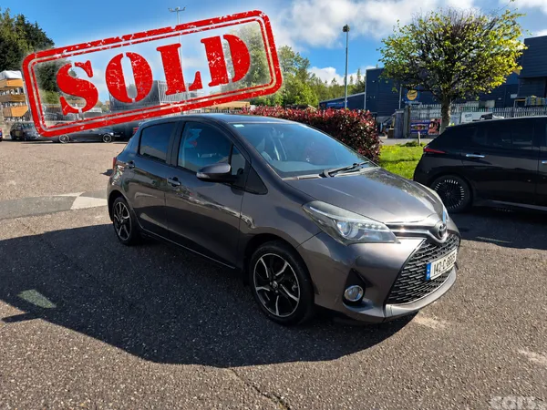Toyota Yaris Hatchback, Petrol, 2014, Grey