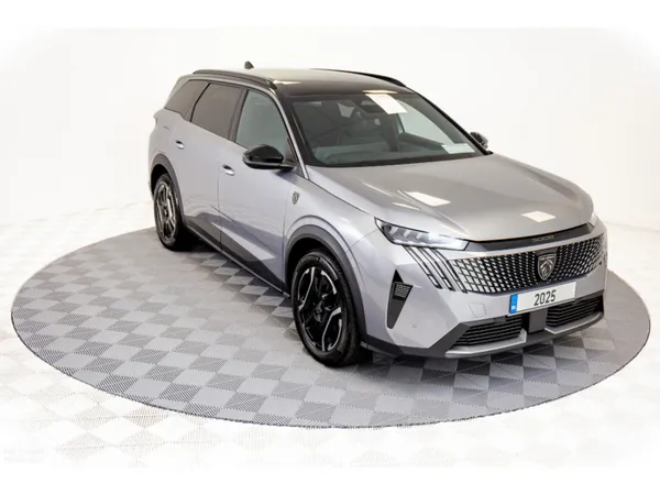Peugeot 5008 SUV, Petrol Plug-in Hybrid, 2025, Grey